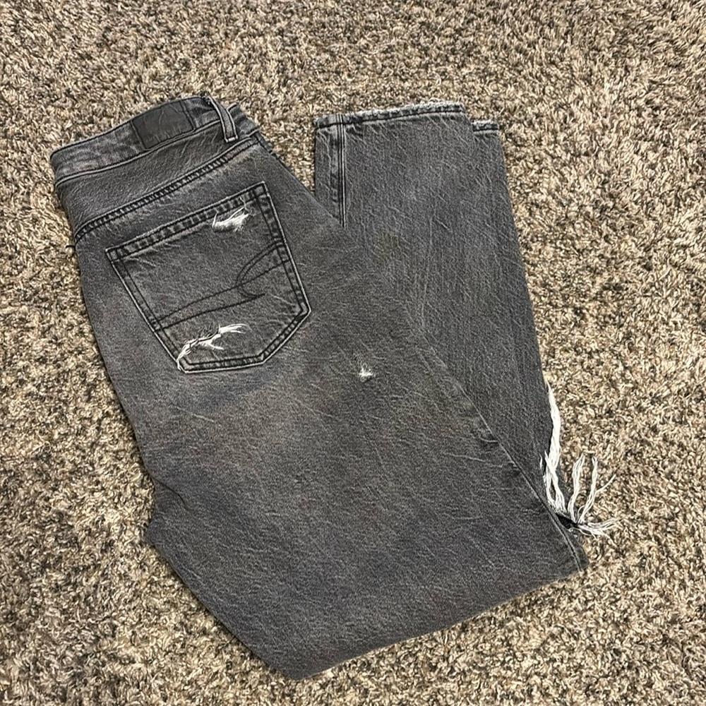 American Eagle Black Wash Mom Jean